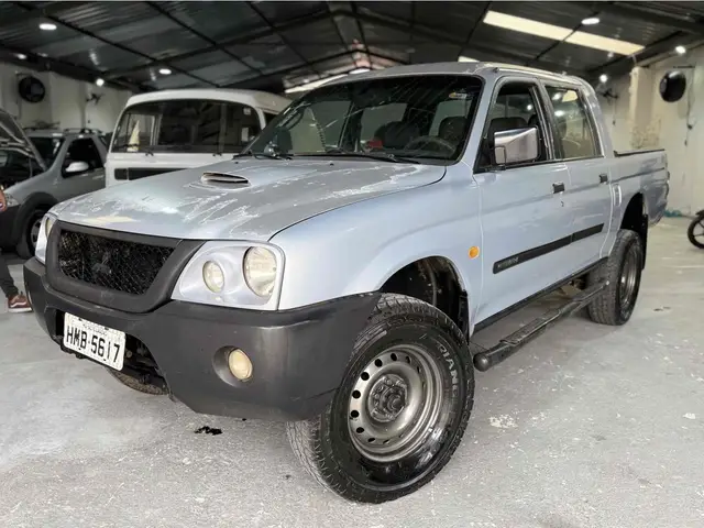 Carro Mitsubishi L200 2010 L 200 GL 4x4 2.5 Turbo (cab. dupla)