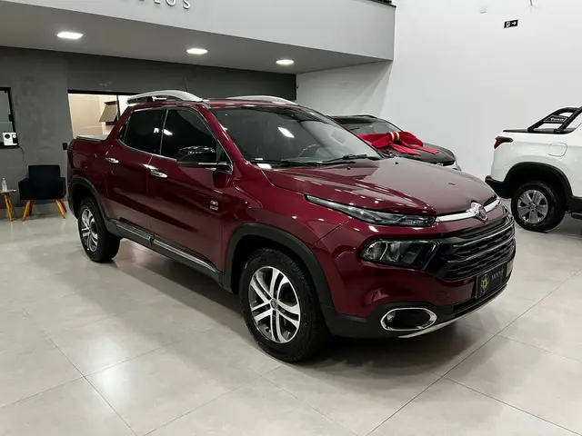 Carro Fiat Toro 2017 Volcano 2.0 diesel AT9 4x4