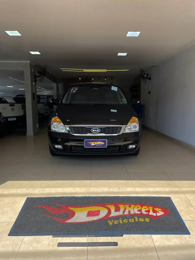 Carro Kia Carnival 2012 3.5 V6 EX V.295 (aut)