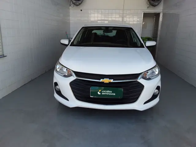 Carro Chevrolet Onix Plus 2024 LT 1.0