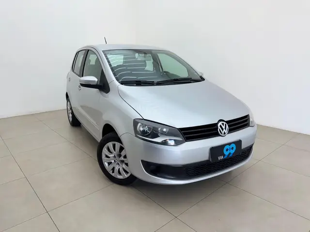 Carro Volkswagen Fox 2013 1.0 TEC (Flex) 2p