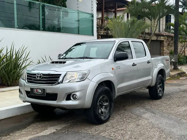 Carro Toyota Hilux Cabine Dupla 2014 Hilux 3.0 TDI 4x4 CD STD