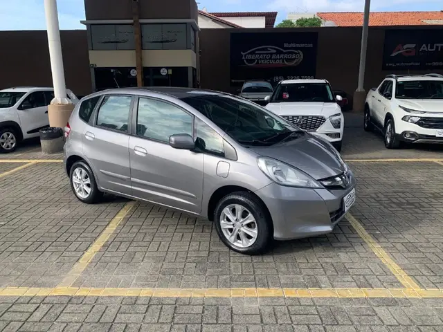 Carro Honda Fit 2014 LX 1.4 (flex)