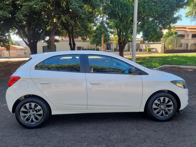 Carro Chevrolet Joy 2021 1.0 8V Black Edition (Flex)