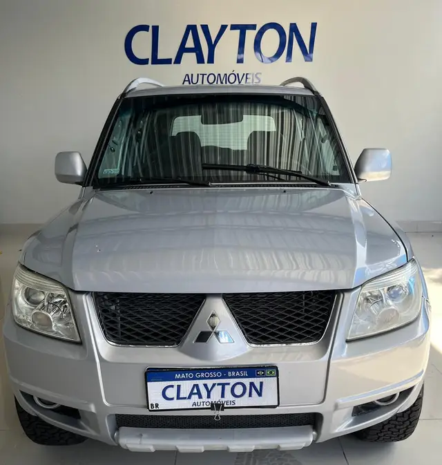 Carro Mitsubishi Pajero TR4 2012 2.0 16V 4X4 (Flex)