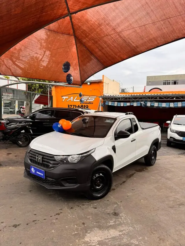 Carro Fiat Strada 2023 Endurance 1.4 Cabine Plus (Flex)