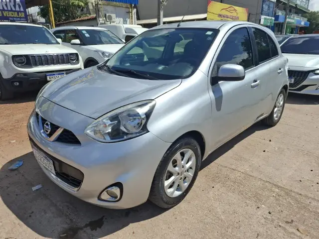 Carro Nissan March 2015 1.6 16V SV (Flex)