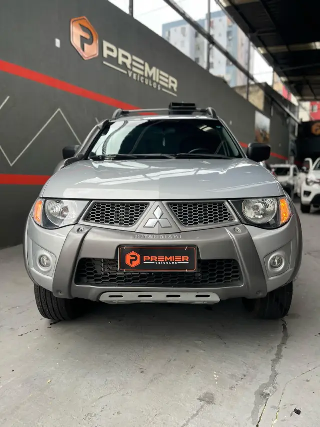 Carro Mitsubishi L200 Triton Sport 2014 3.2 DID-H Savana 4WD