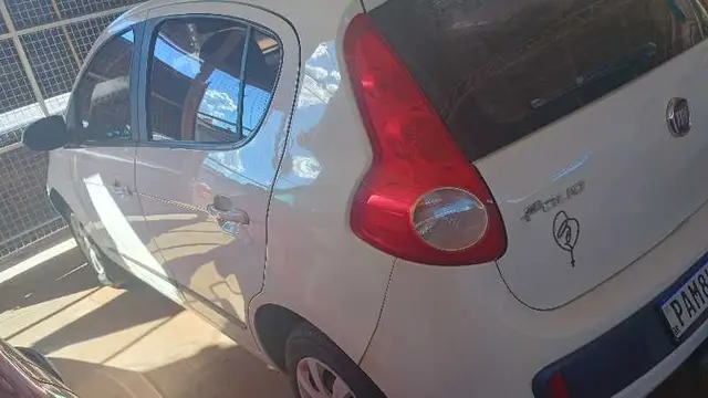 Carro Fiat Palio 2016 Attractive 1.0 Evo (Flex)