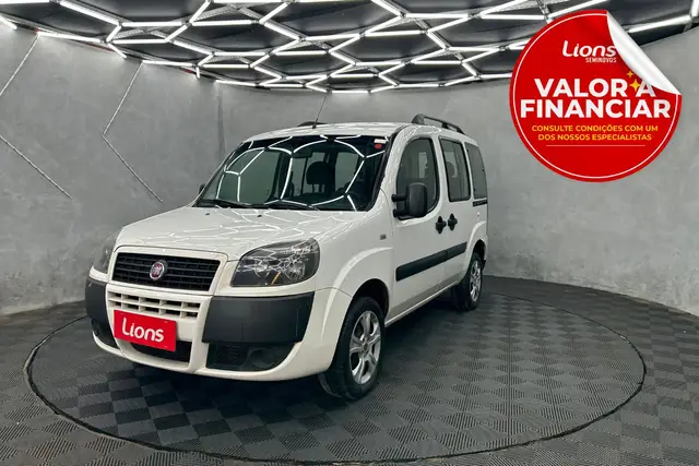 Carro Fiat Doblò 2021 Essence 1.8 16V (Flex)