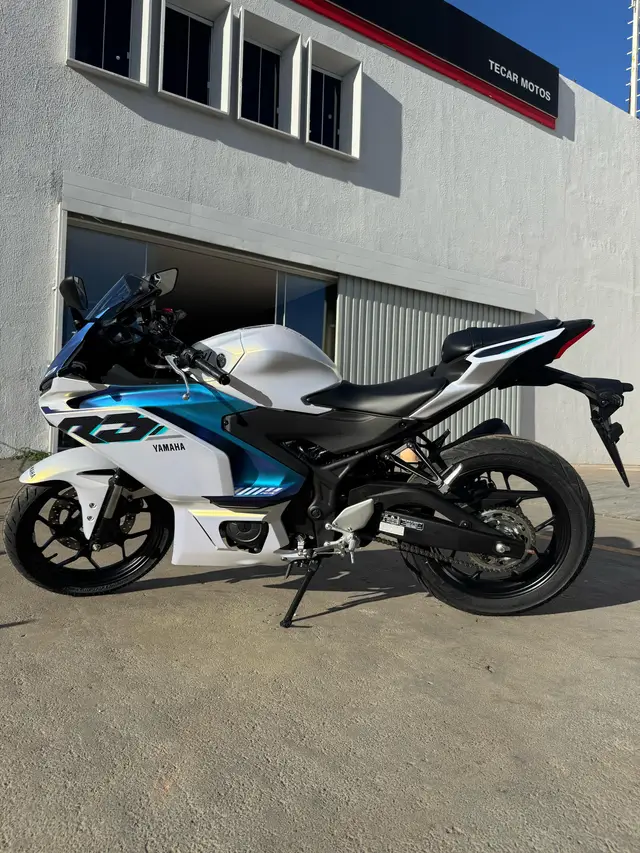 Moto Yamaha YZF R3 2025 ABS