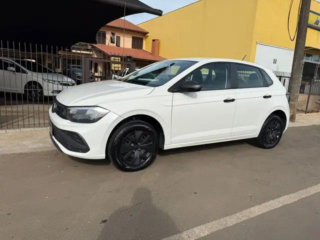 Carro Volkswagen Polo 2024 Track 1.0 Flex 12V 5p