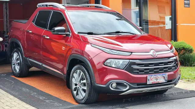 Carro Fiat Toro 2019 Volcano 2.0 diesel AT9 4x4