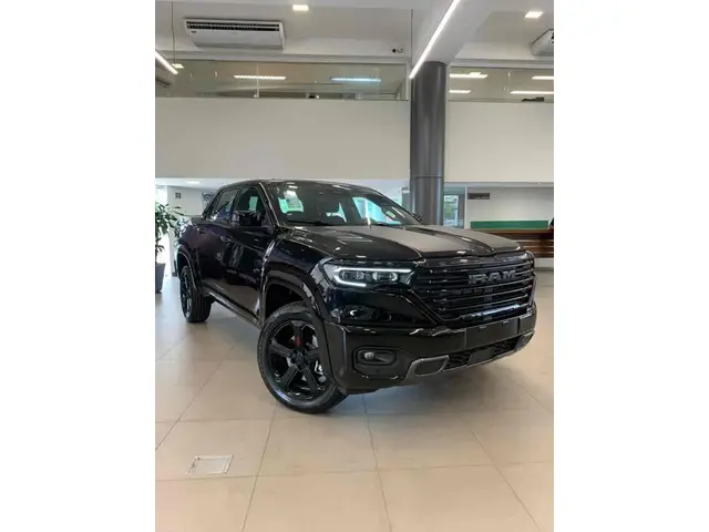 Carro RAM Rampage 2024 R/T 2.0 Turbo