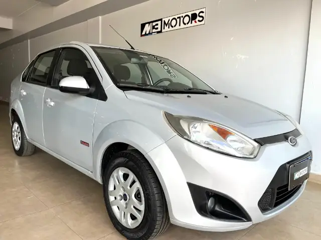 Carro Ford Fiesta Sedan 2012 1.0 Rocam (Flex)