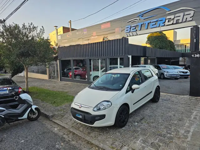 Carro Fiat Punto 2013 ATTRACTIVE ITALIA 1.4 F.Flex 8V 5p