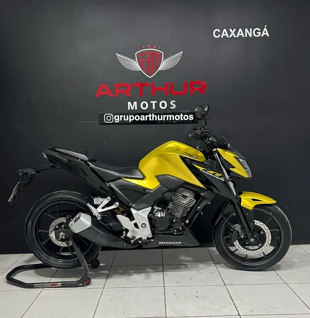 Moto Honda CB 300F Twister 2024 Standard