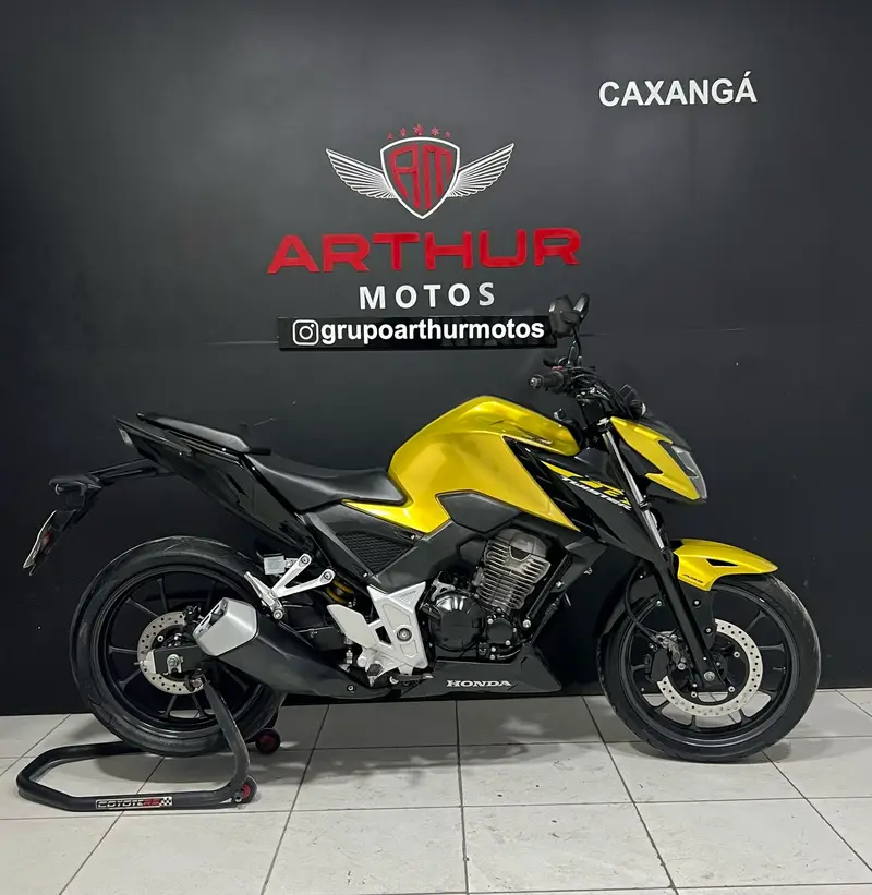 Honda CB 300F Twister Standard