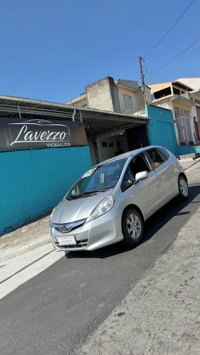 Carro Honda Fit 2013 LX 1.4 (flex)