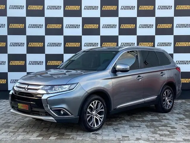 Carro Mitsubishi Outlander 2018 Comfort 2.0 16V (Aut)