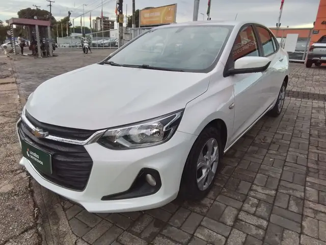 Carro Chevrolet Onix Plus 2024 LT 1.0