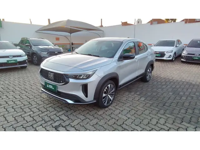 Carro Fiat Fastback 2024 Audace
