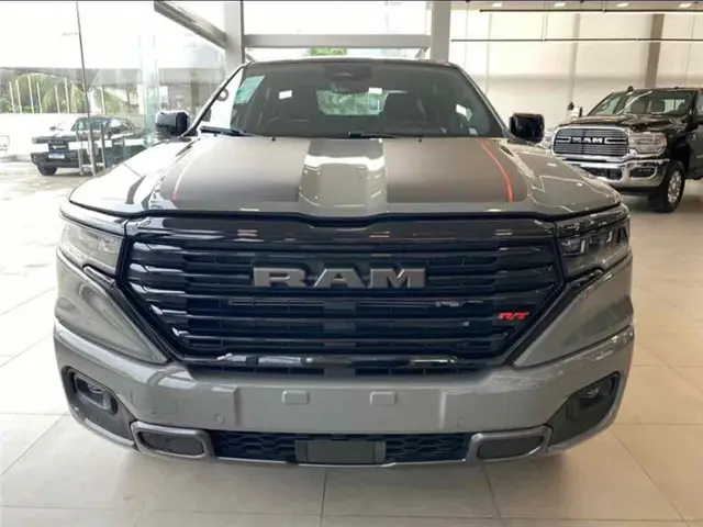 Carro RAM Rampage 2025 R/T 2.0 Turbo
