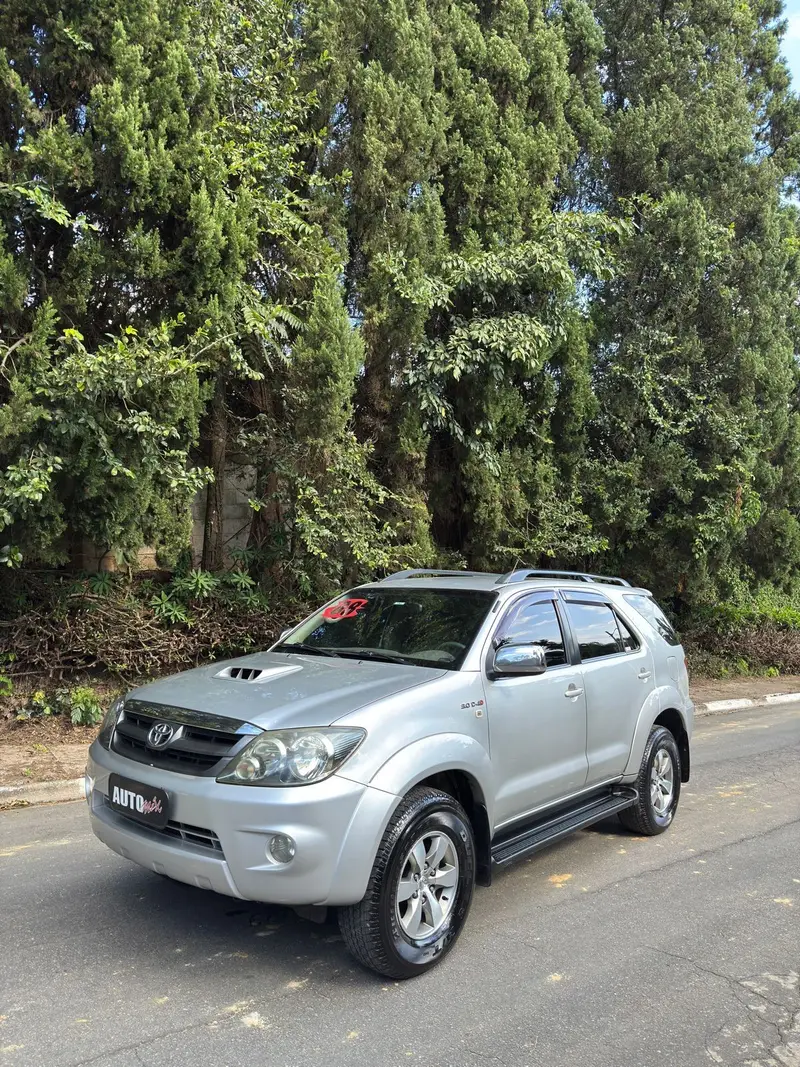 Toyota Hilux SW4 SRV 4x4 3.0 Turbo  (aut)