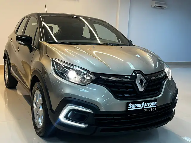 Carro Renault Captur 2022 Life 1.6 16v SCe CVT (Flex)