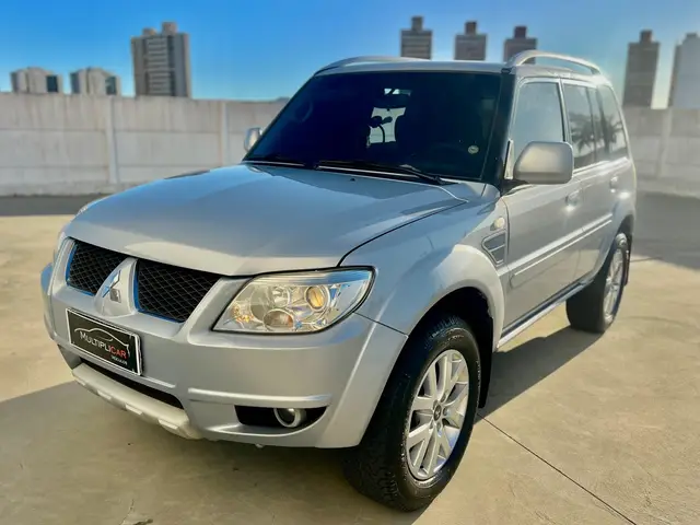 Carro Mitsubishi Pajero TR4 2012 2.0 16V 4X4 (Flex)