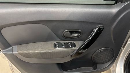 Logan Zen 1.0 12V SCe (Flex)