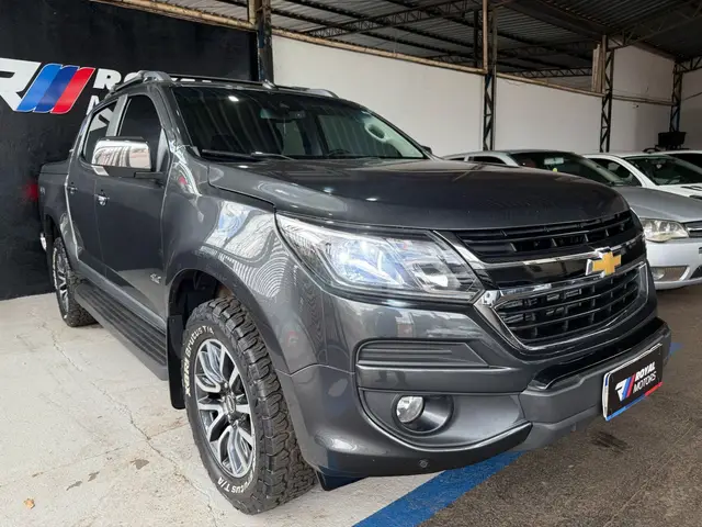 Carro Chevrolet S10 Cabine Dupla 2019 S10 2.8 CTDI High Country 4WD (Cabine Dupla) (Aut)