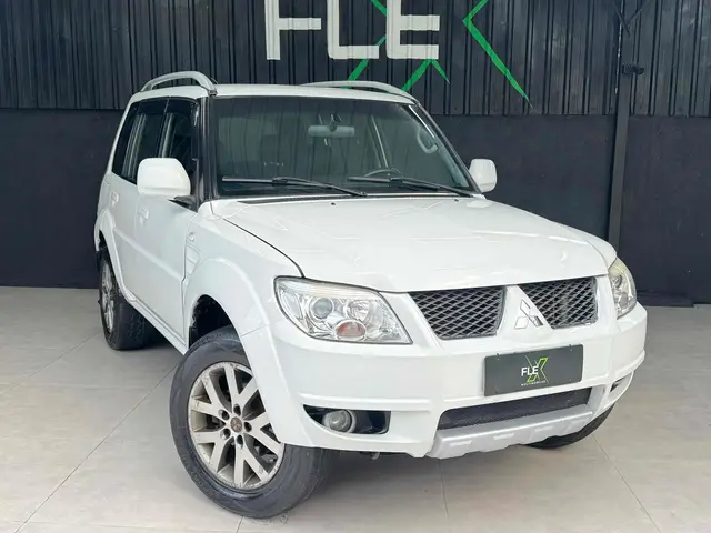 Carro Mitsubishi Pajero TR4 2015 2.0 16V 4X4 (Flex) (Aut)