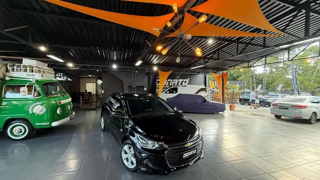 Carro Chevrolet Onix 2023 LTZ 1.0 Turbo (Aut.)