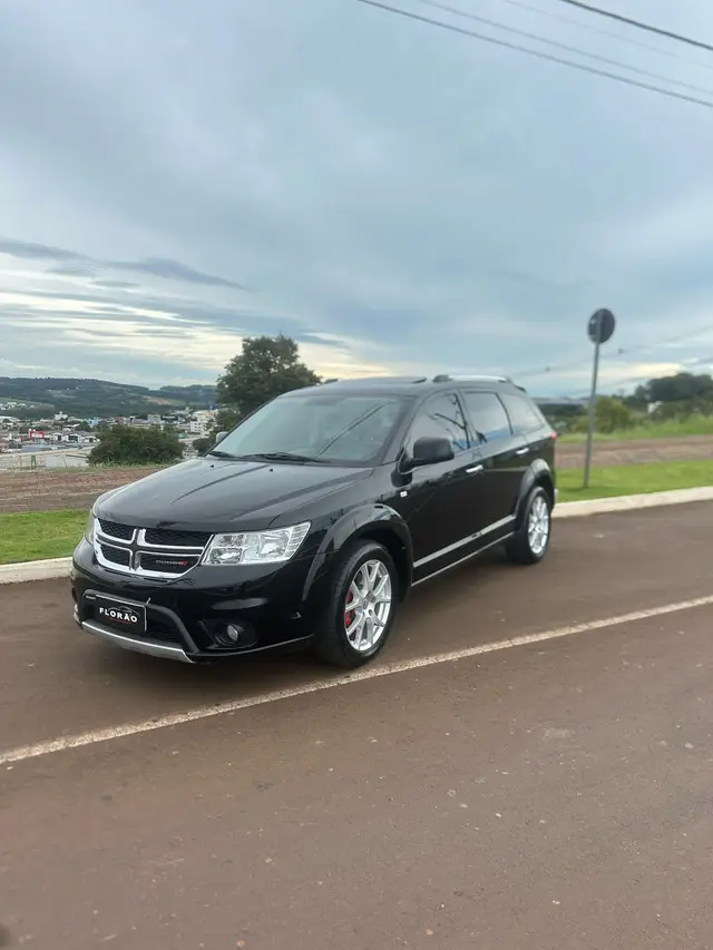Carro Dodge Journey 2015 RT 3.6 V6 4WD