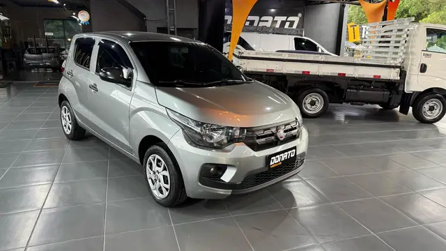 Carro Fiat Mobi 2017 Evo Easy On 1.0 (Flex)