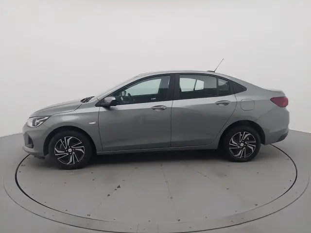 Carro Chevrolet Onix Plus 2024 LT 1.0