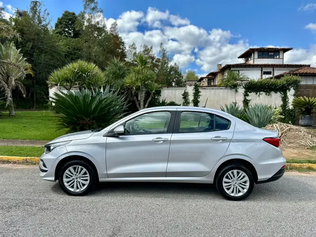 Carro Fiat Cronos 2024 Drive 1.0