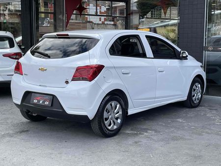 Onix 1.0 LT SPE/4