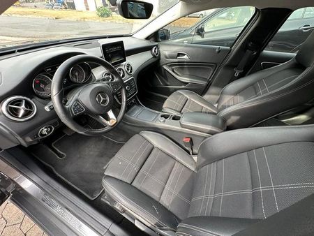 GLA 200 GLA 200 1.6 Advance