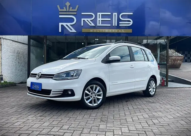 Carro Volkswagen SpaceFox 2015 1.6 VHT Comfortline I-Motion (Flex)
