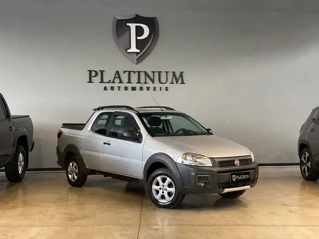 Carro Fiat Strada 2015 Working HARD 1.4 Fire Flex 8V CD