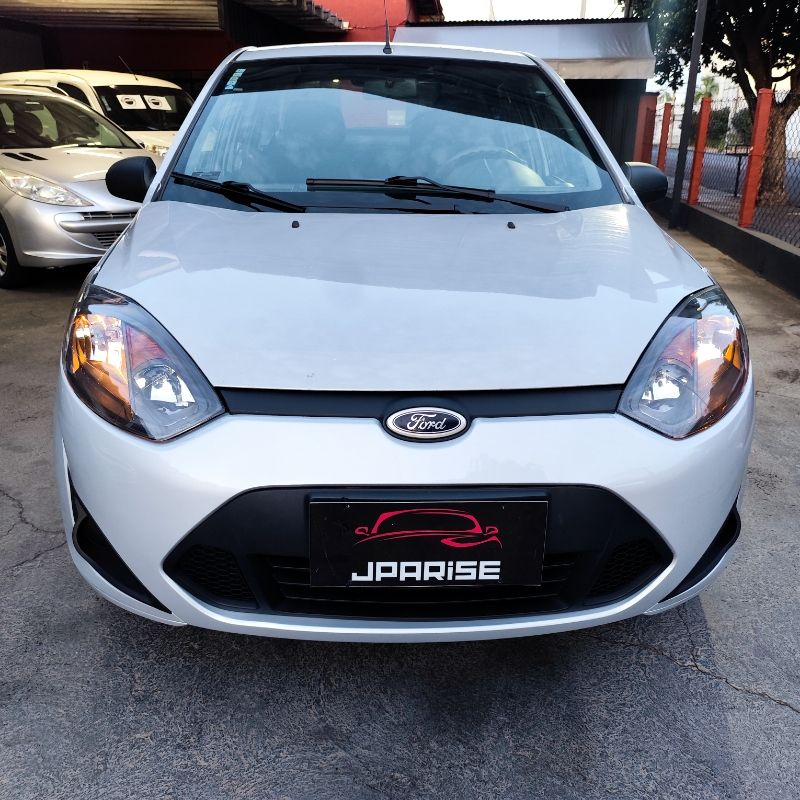 Ford Fiesta Sedan