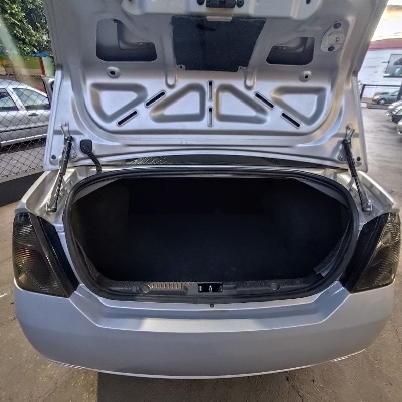 Ford Fiesta Sedan