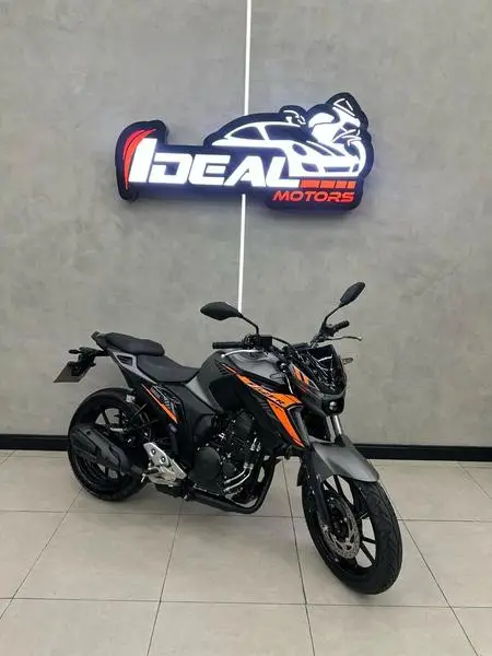 Yamaha Fazer FZ25 Flex