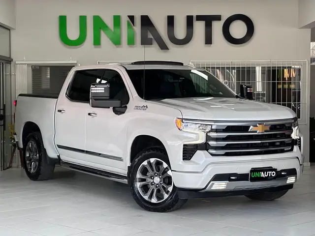 Carro Chevrolet Silverado 2024 High Country 5.3