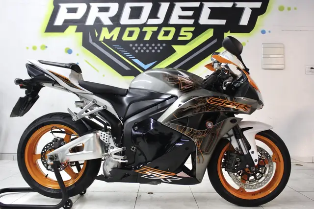 Carro Honda CBR 600 2011 RR (ABS)