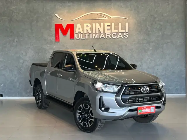 Carro Toyota Hilux Cabine Dupla 2023 SR 4x4 2.8 Diesel
