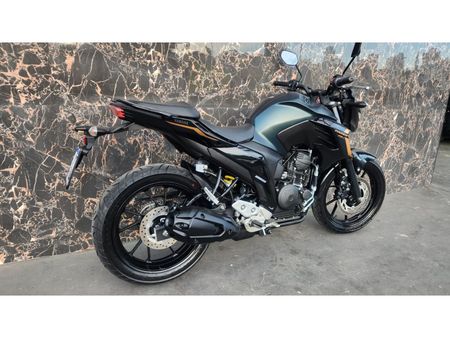 FazerFZ25 Flex