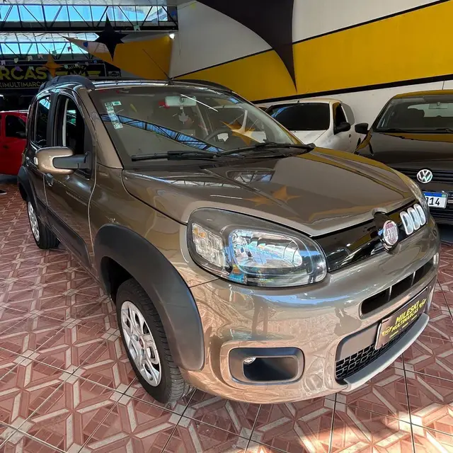 Carro Fiat Uno 2015 Way 1.4 8V (Flex) 4p